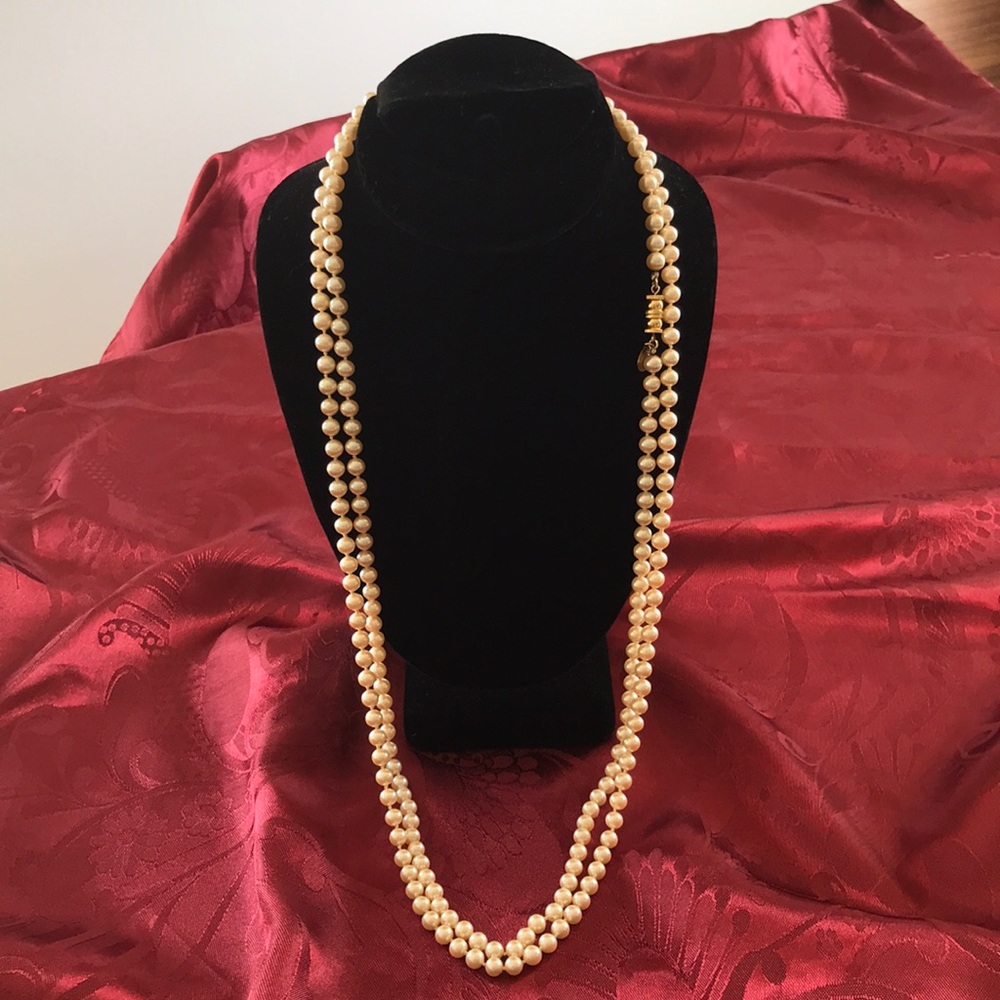 Vintage Les Bernard Designer glass pearl necklace. Hand knotted - Picture 3 of 3